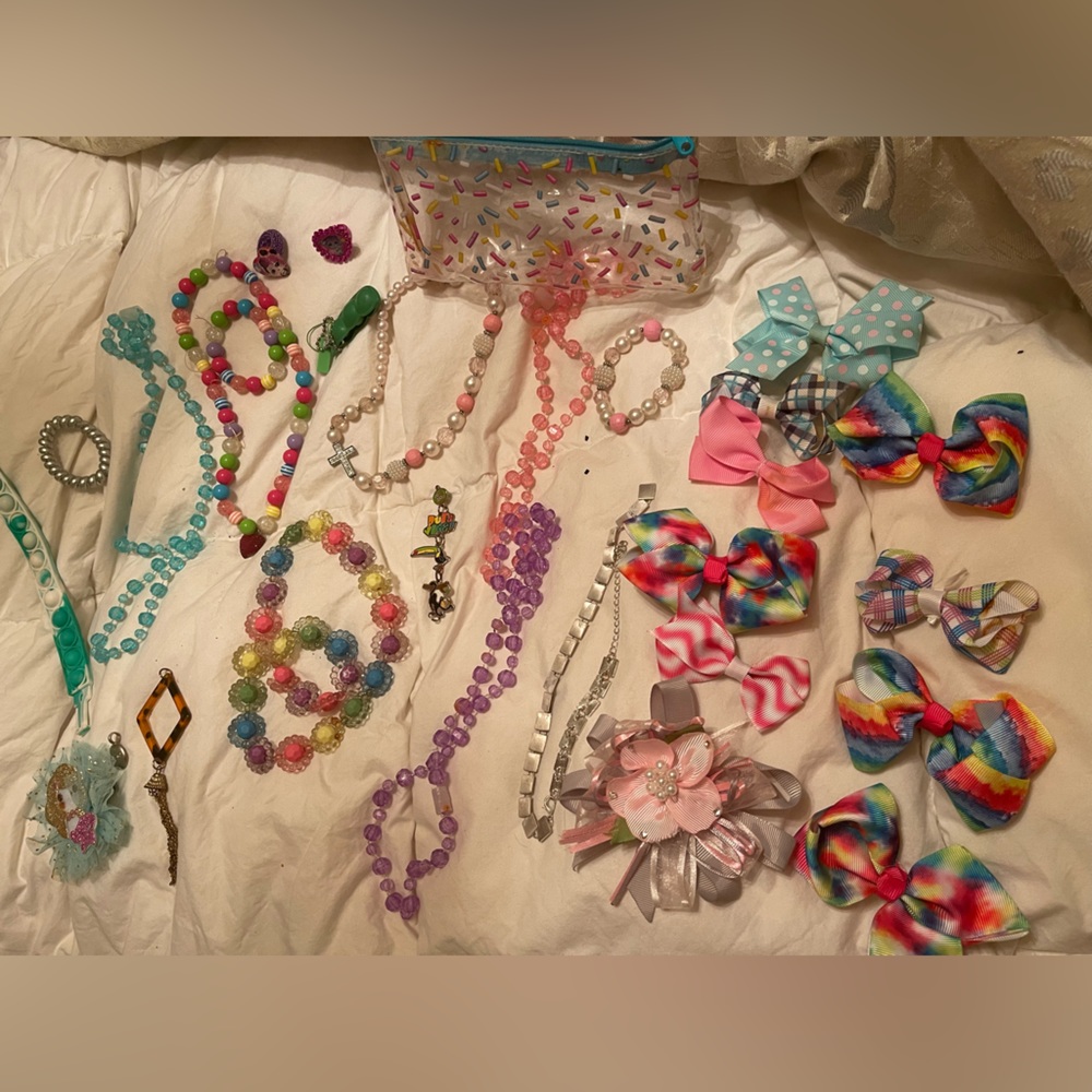 JEWELRY. LITTLE GIRLS